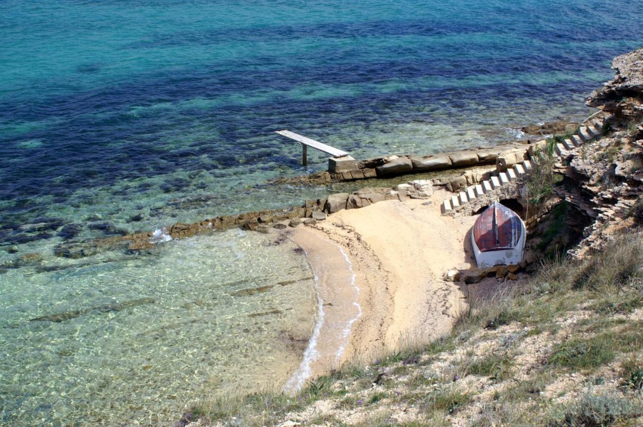 Apartments By The Sea Pag - 16100 باغ المظهر الخارجي الصورة