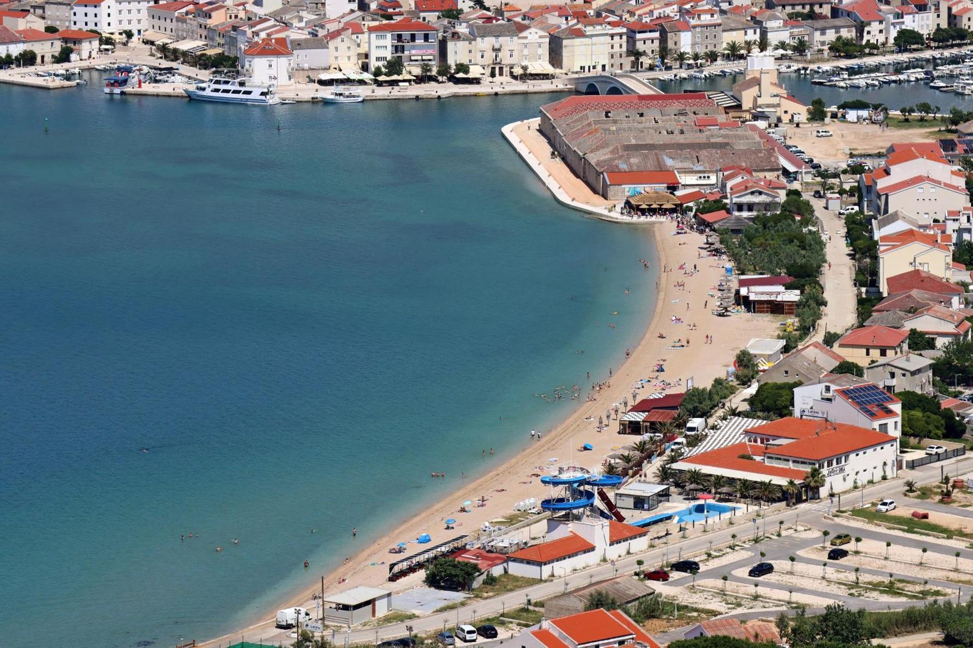 Apartments By The Sea Pag - 16100 باغ المظهر الخارجي الصورة