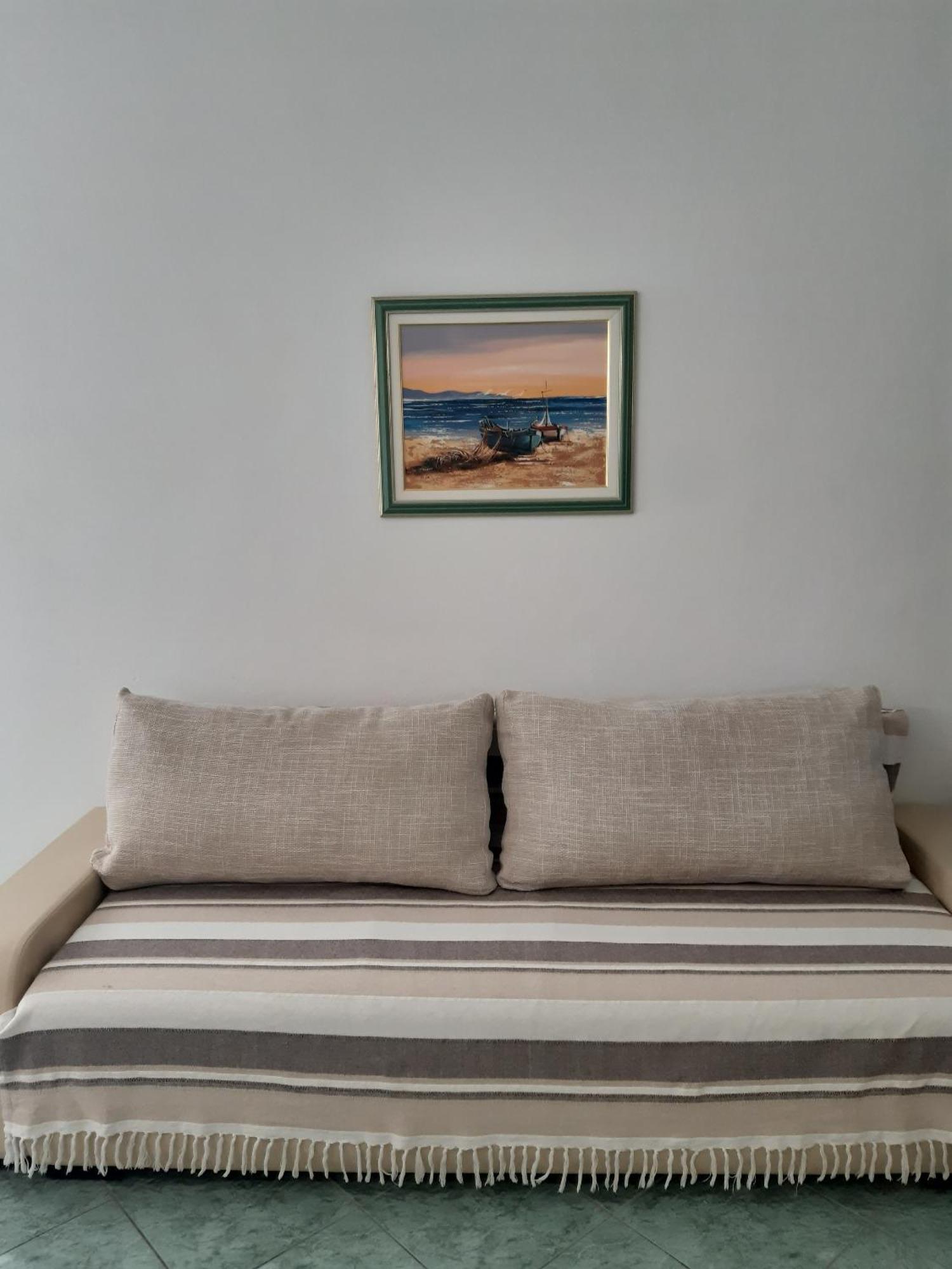 Apartments By The Sea Pag - 16100 باغ الغرفة الصورة